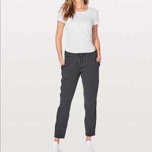 NWT Lululemon On The Fly Pant